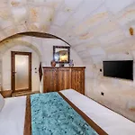 Cappa Via Cave 4* Ürgüp
