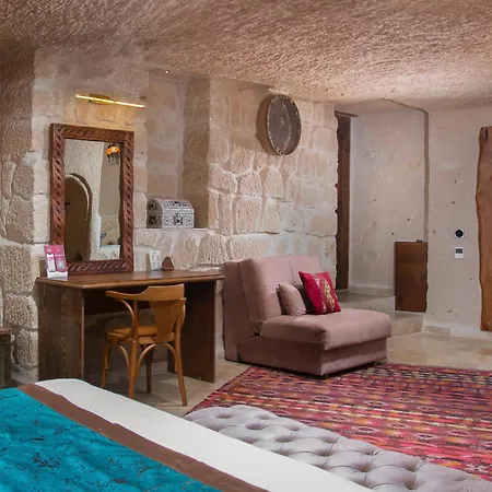 Cappa Via Cave * Ουργκούπ