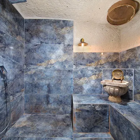 Cappadocia Cappavia Cave Special Class Hotel *