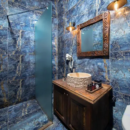 Hotel Cappa Via Cave 4*