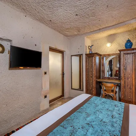 Hotel Cappa Via Cave 4*