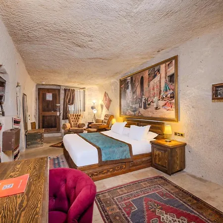 Cappa Via Cave Hotel