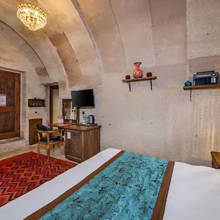Hotel Cappa Via Cave 4*