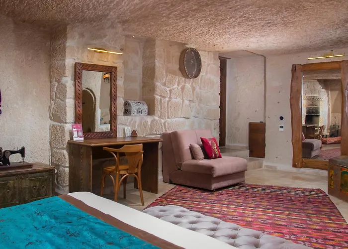 Cappa Via Cave * Urgup