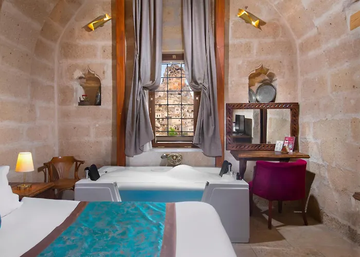 Cappa Via Cave Hotel